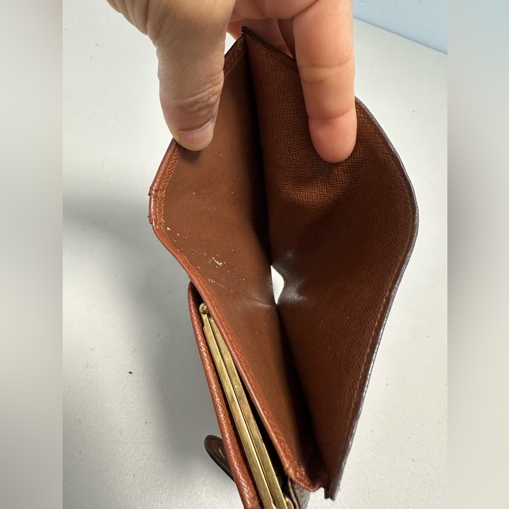 louis vuitton monogram Bifold Wallet - Picture 10 of 16